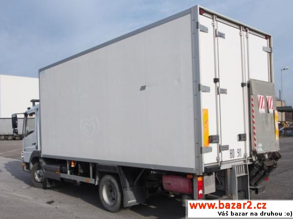 Mercedes Atego 1018 chlaďák čelo E4