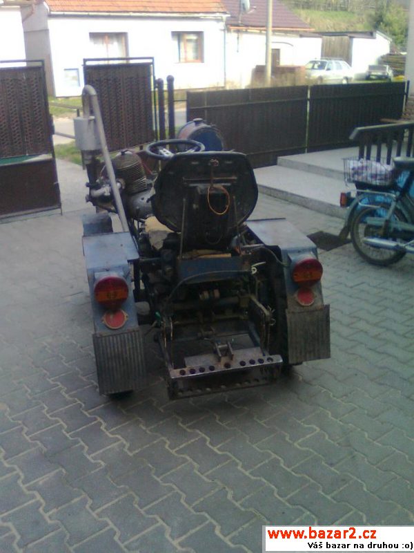 Domací malotraktor