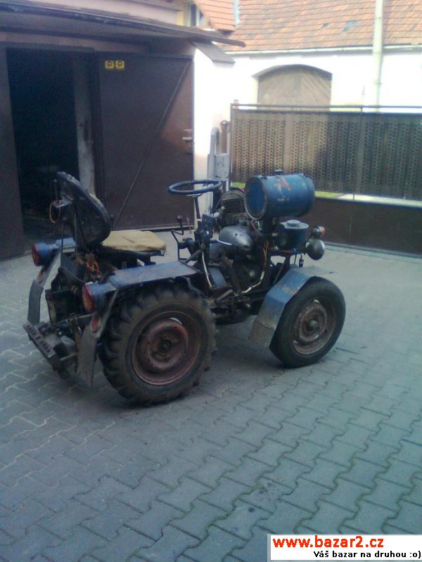 Domací malotraktor