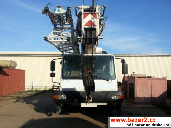 Jeřáb Liebherr LTM 1032/2