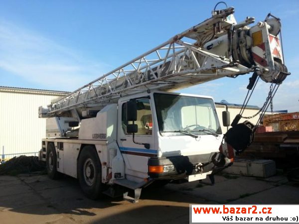Jeřáb Liebherr LTM 1032/2