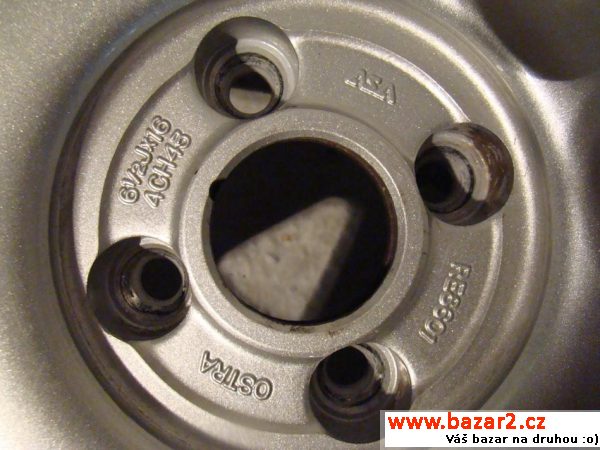 Sada Alu Renault s pneu Michelin