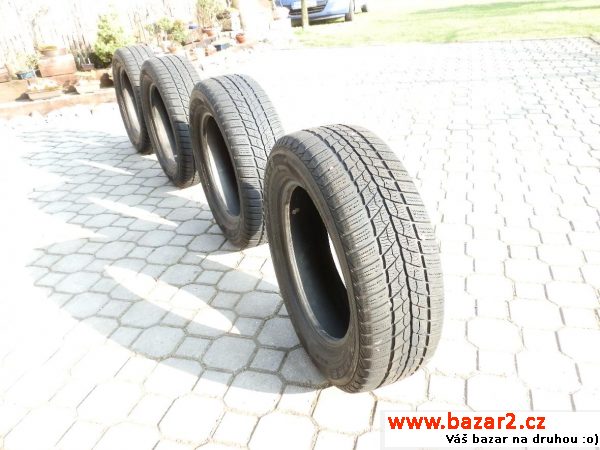 Prodám zimní pneu Barum polaris R15