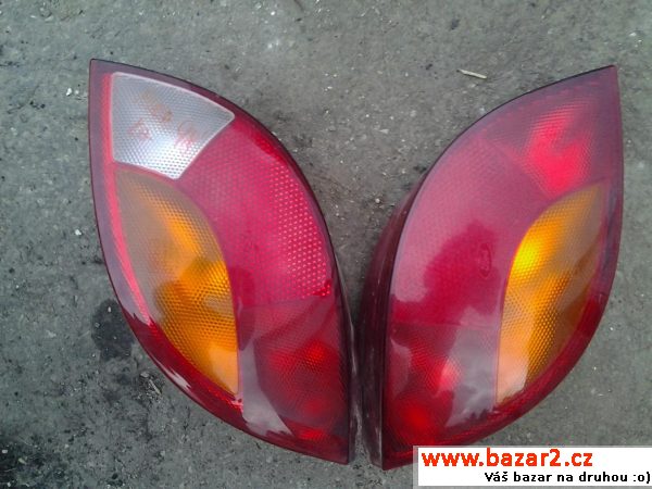 Ford KA 1,1 světla