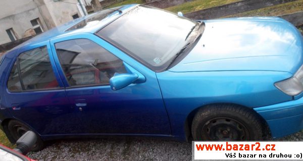 Náhradní díly z vozu Peugeot 306
