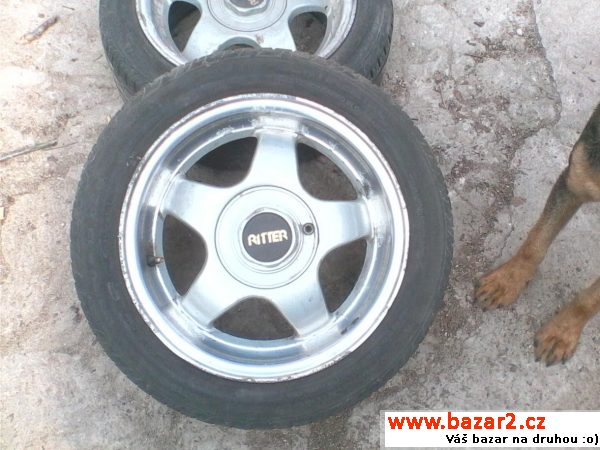 4xlitá kola s pneu Continental