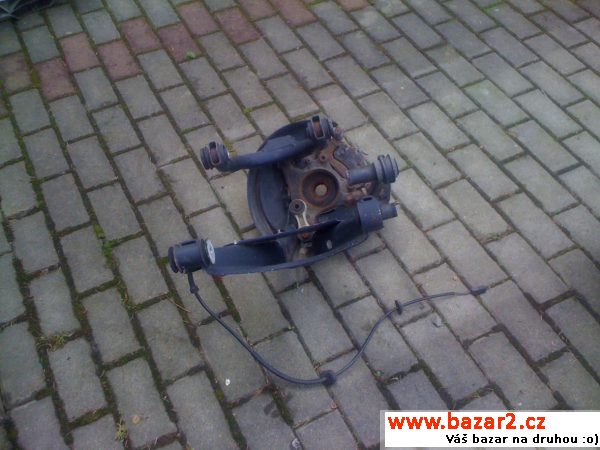 Audi A6 b5 zadní těhlice s ramenama