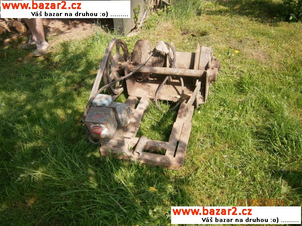 Stavební vrátek