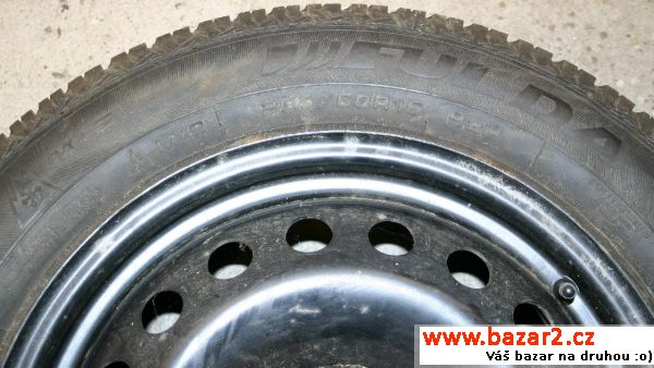 Zimní zánovní komplet 205/60 R16