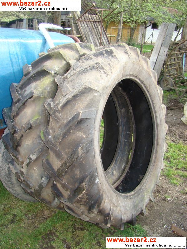 Zetor - pneu 13,6   12-36