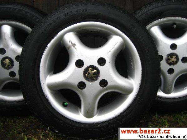 Alu kola Peugeot 106 s letními pneu