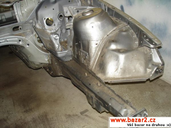 BMW E46 01-05  části karoserie