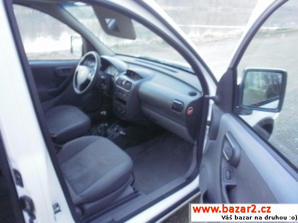 Opel Combo 1.7DTi, m. 2004, 5 míst