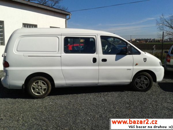 Hyundai H1 2.5 CRDi, 6 míst