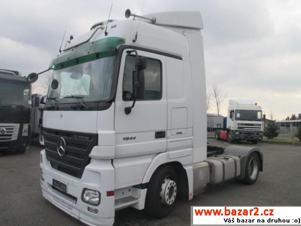 Mercedes-Benz, tahač