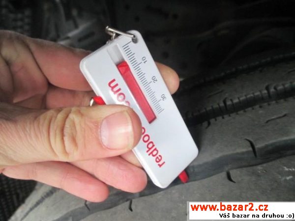Mercedes-Benz, tahač