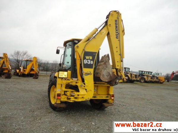 Komatsu WB 93S-5, r.v. 2007, barva neuvedeno,
