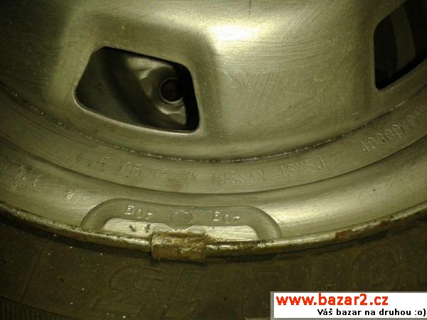 Plechové disky Nissan Micra + pneu
