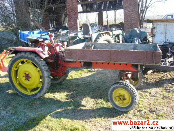 Traktor RS 09