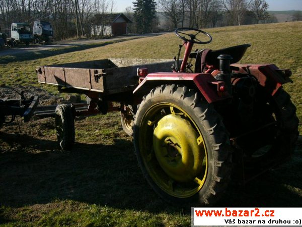 Traktor RS 09