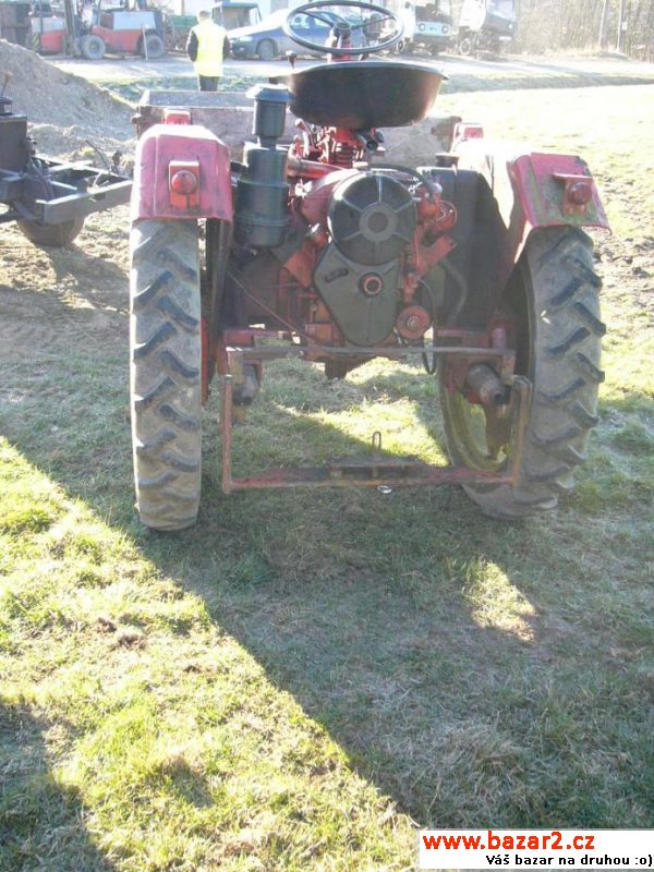 Traktor RS 09