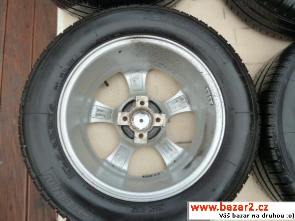 Alu kola 4x 100x15 na pneu Michelin 