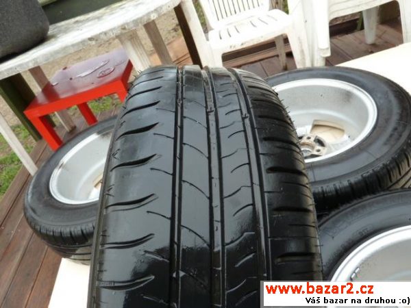 Alu kola 4x 100x15 na pneu Michelin 