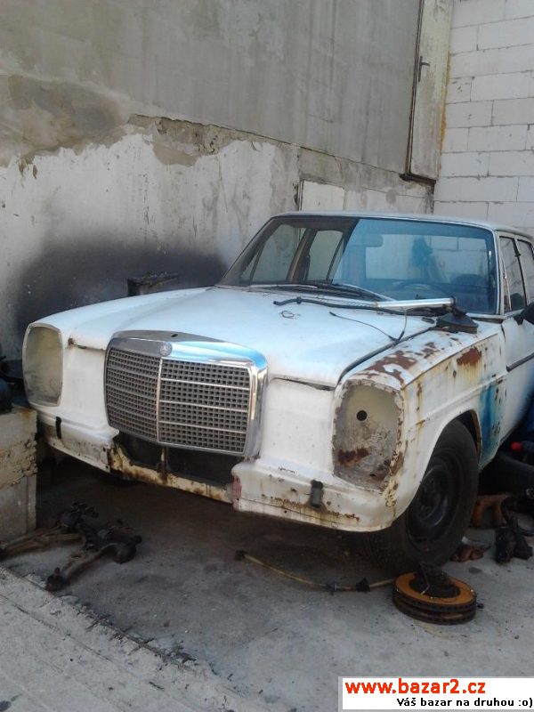 Mercedes Benz W115 220D r.v.1973