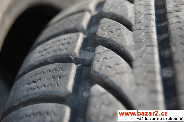 Zimní 185/60 R 15 Hankook W440, 2ks
