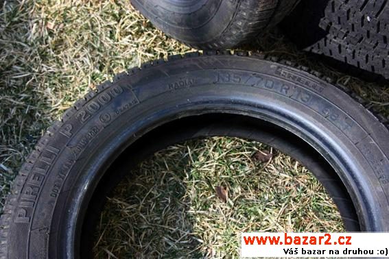 Pirelli 2000 135/70/13