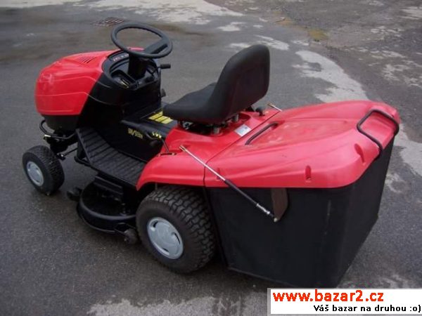 13/102 zahradní traktor 0,2, 15, r.v. 2008, najeto