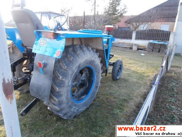 Zetor 25, 18, r.v. 1965, barva modrá, Nestojí v