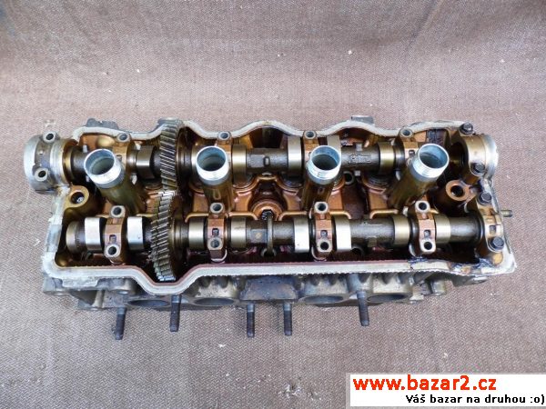 Hlava motoru na Toyota 2.0 94kW 
