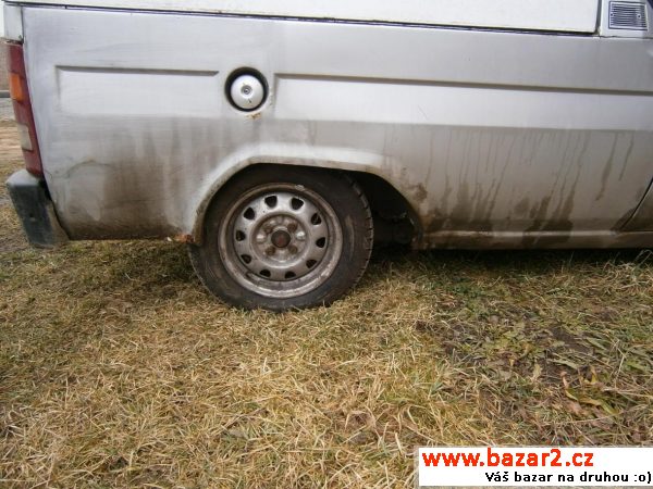 Škoda Favorit pick-up poškozený 