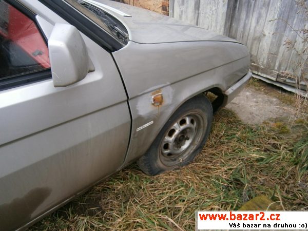 Škoda Favorit pick-up poškozený 