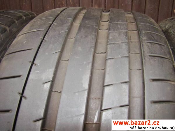 Letní pneu 265/35 R20 cca 80%