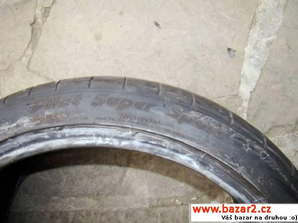 Letní pneu 265/35 R20 cca 80%