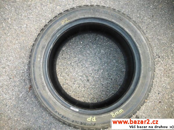 Pneu 235/45 R17 97V, 8mm 
