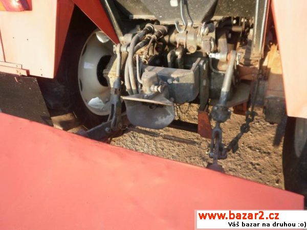 Zetor 7211, 46, r.v. 1985, barva červená, cena je