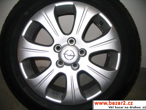 Opel Astra H, Al kola