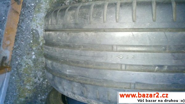 Nokian 225/40 R18 letní