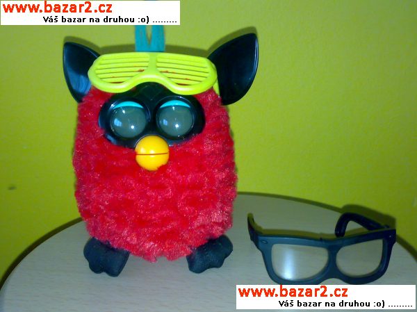 FURBY červený s černýma ušima