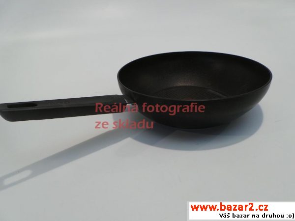 Tefal Pánev WOK Titanium signature, 28 cm