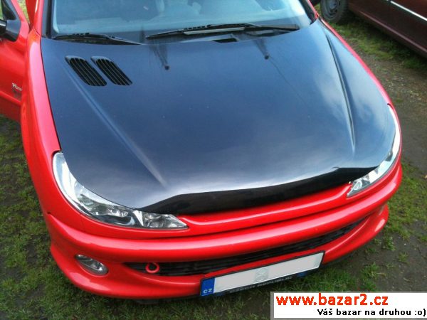 Upravená kapota, mřížka Peugeot 206