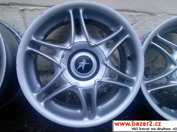 Alu kola R15