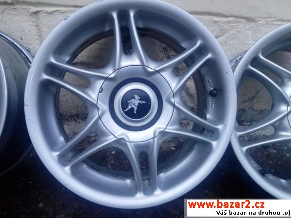 Alu kola R15