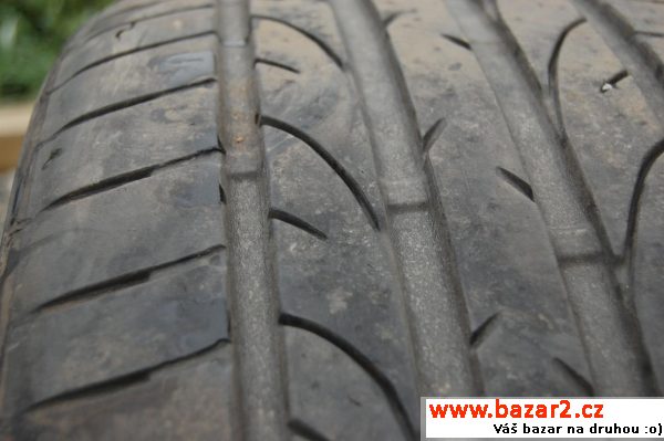 255/40 R 19 a 235/40 R 18, po 2ks