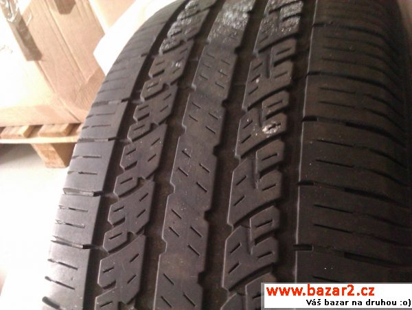 BF Goodrich Traction T/A 215/65/16