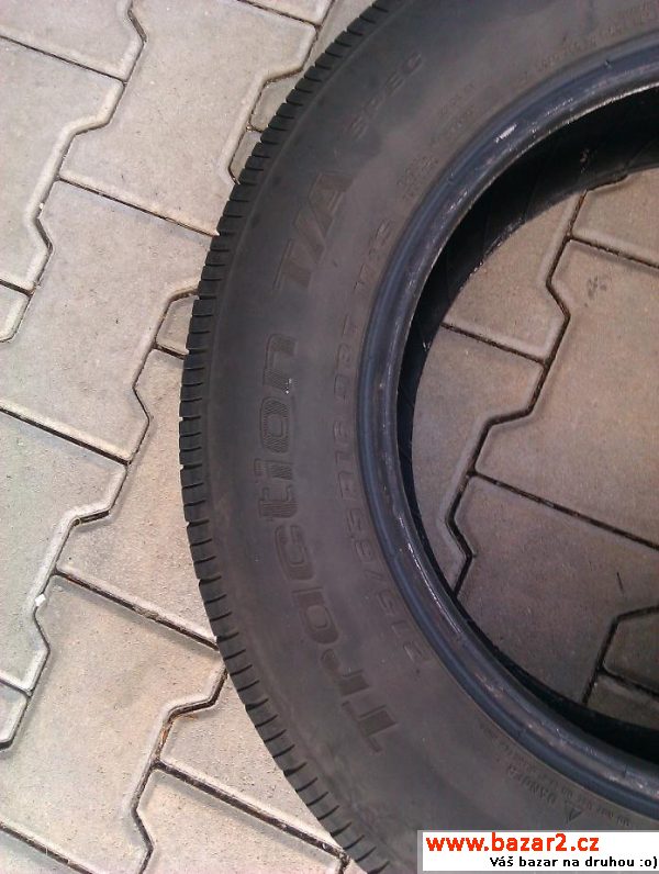 BF Goodrich Traction T/A 215/65/16