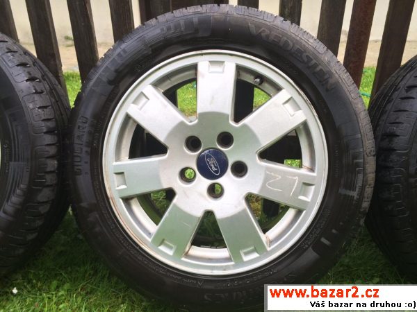 4X Vredestein 205/55R16 na discích